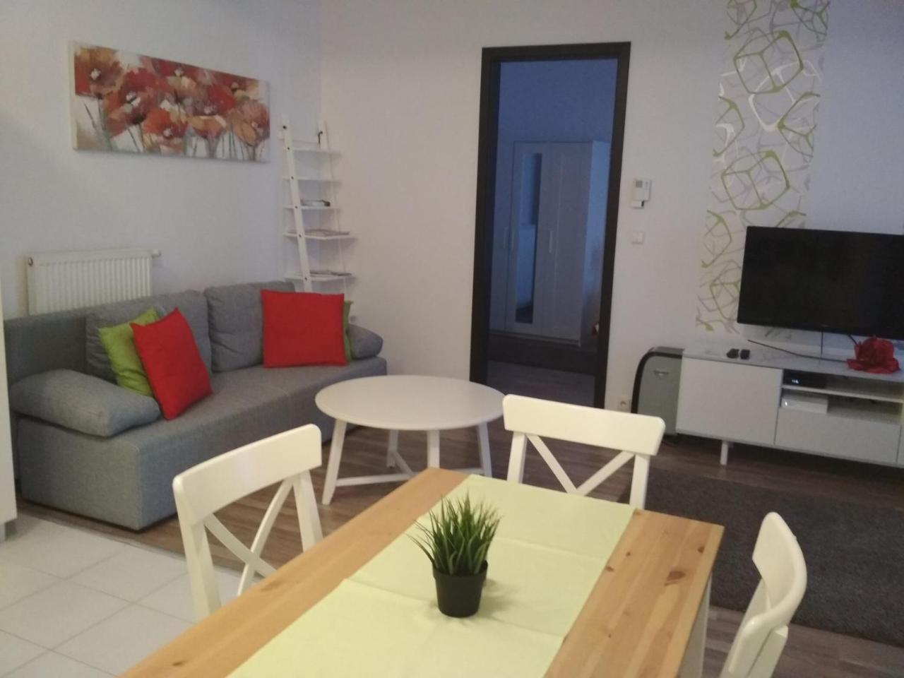 Stay In City Apartment Bastova Μπρατισλάβα Εξωτερικό φωτογραφία